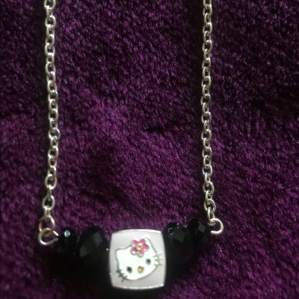 Hello kitty necklace